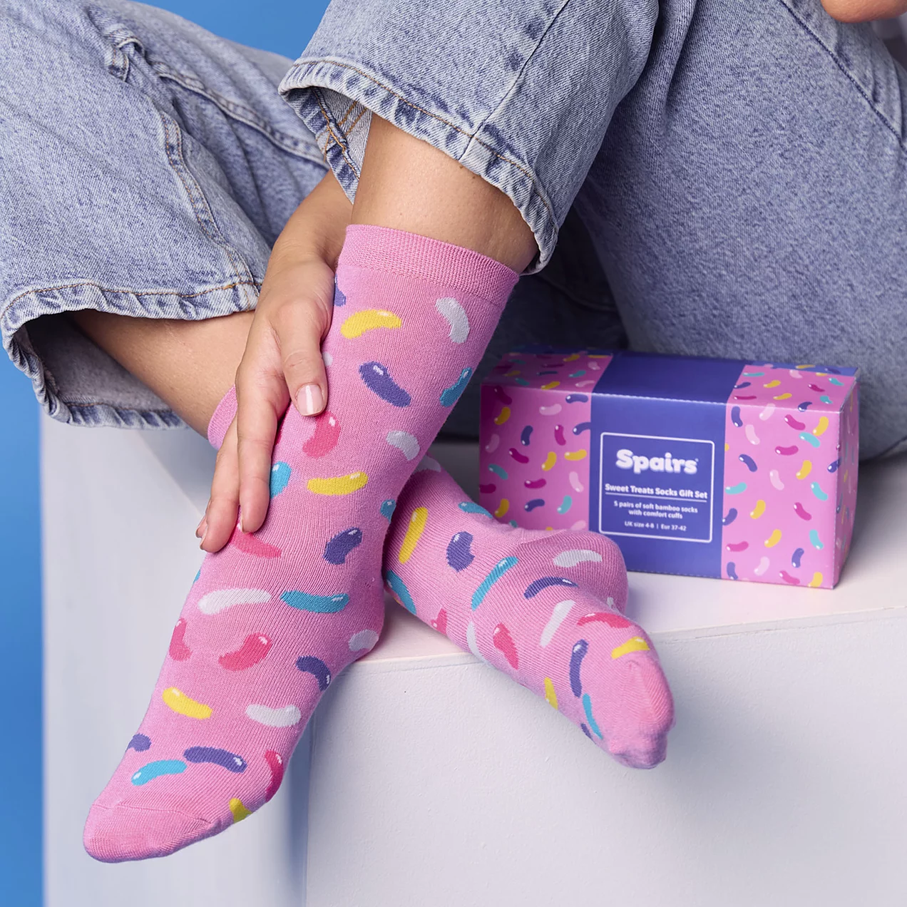 Women's pink jelly bean socks gift set